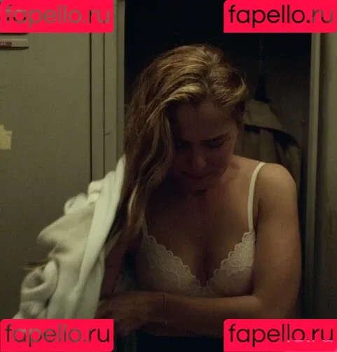Haley Lu Richardson / haleyluhoo Onlyfans Photo Gallery 