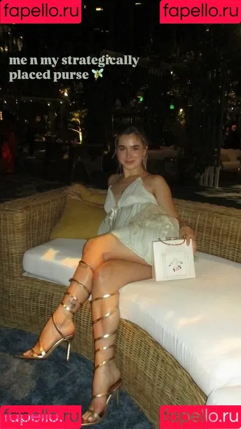 Haley Lu Richardson / haleyluhoo Onlyfans Photo Gallery 