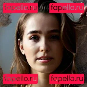 Haley Lu Richardson / haleyluhoo Onlyfans Photo Gallery 