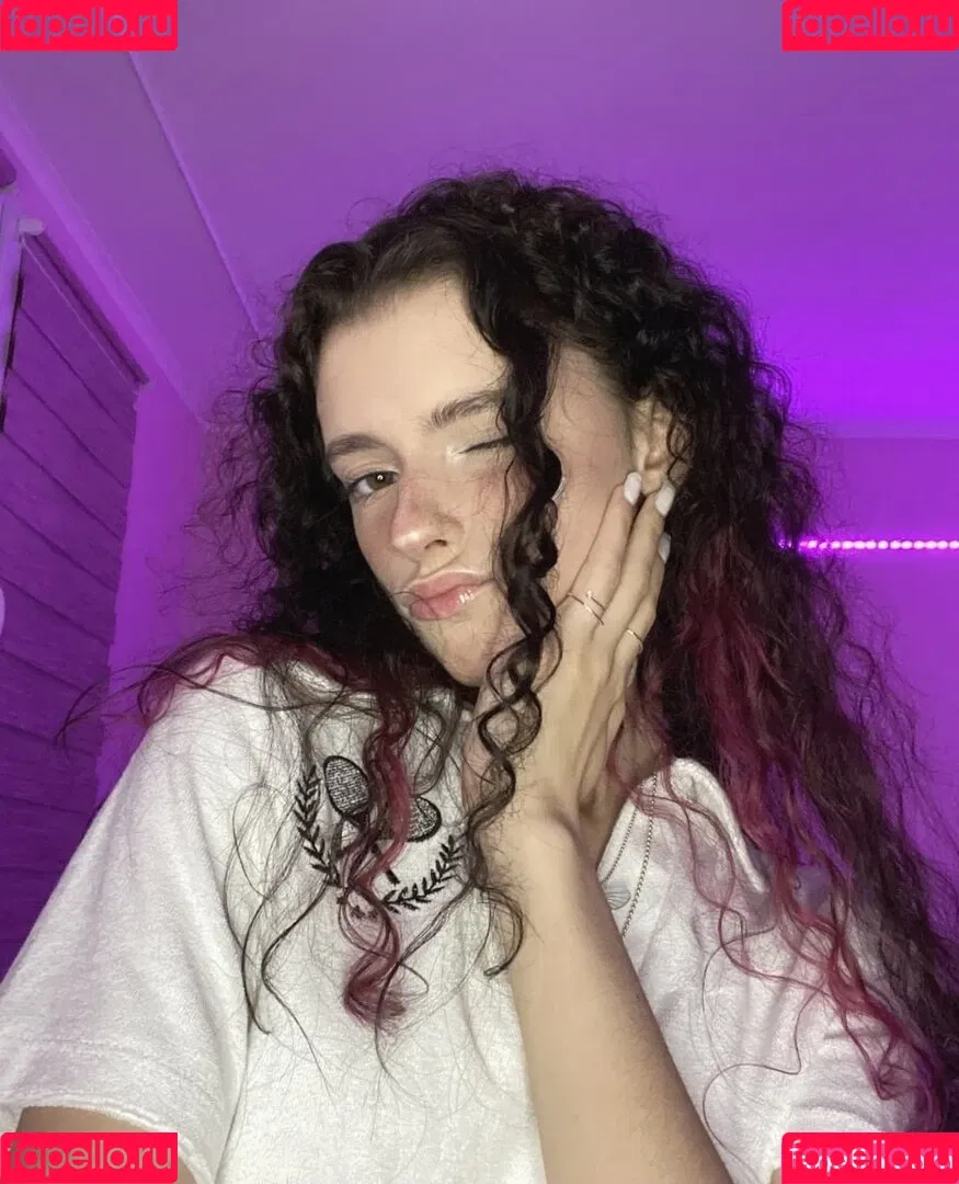 Nestix / Pluspei / shawtnees / shawtnees23 / shawtnes Onlyfans Photo Gallery 
