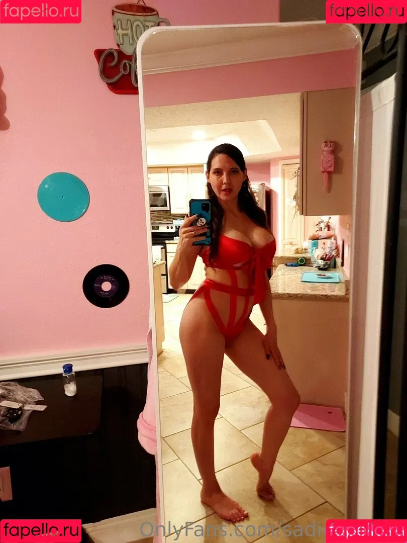 sadieholmes / sluttysadieholmes Onlyfans Photo Gallery 