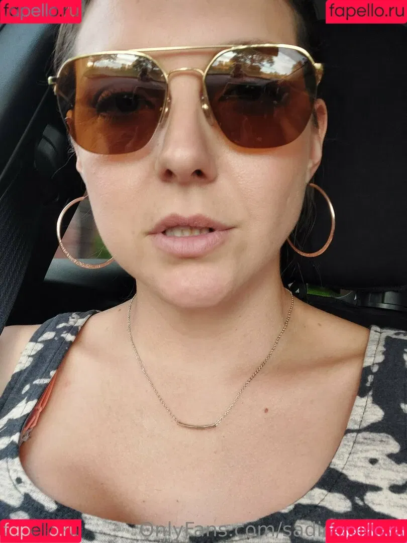 sadieholmes / sluttysadieholmes Onlyfans Photo Gallery 