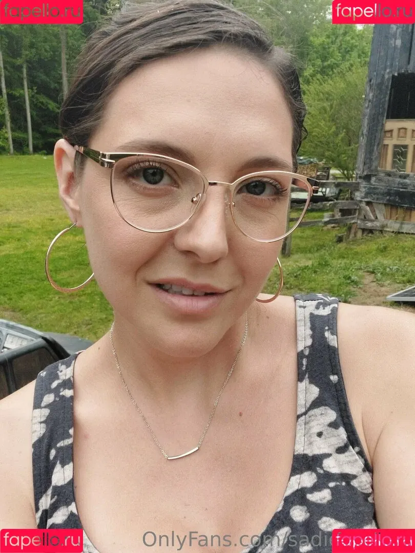 sadieholmes / sluttysadieholmes Onlyfans Photo Gallery 
