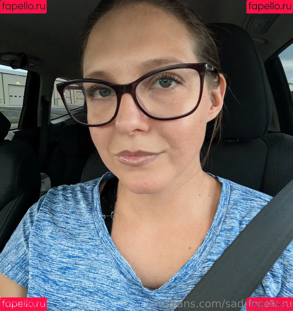 sadieholmes / sluttysadieholmes Onlyfans Photo Gallery 