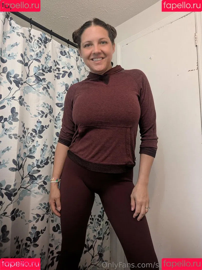 sadieholmes / sluttysadieholmes Onlyfans Photo Gallery 
