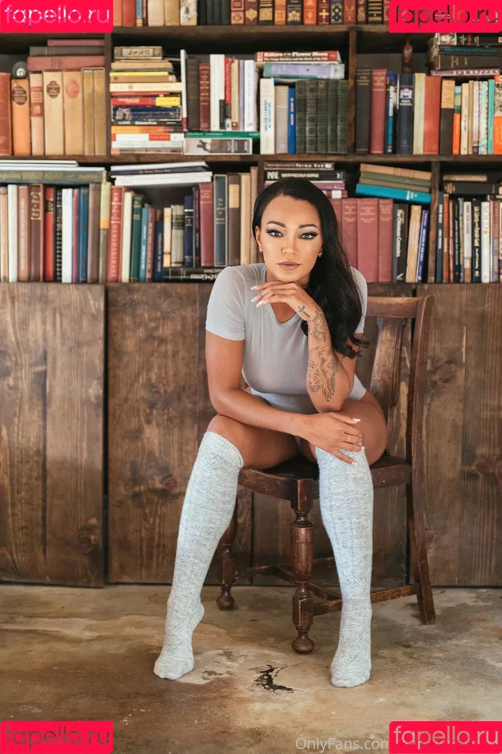 Harley Dean / TooooMuchAtOnce / harleydean / realharleyydean Onlyfans Photo Gallery 