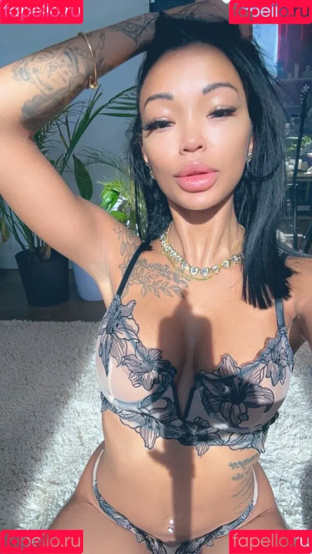 Harley Dean / TooooMuchAtOnce / harleydean / realharleyydean Onlyfans Photo Gallery 