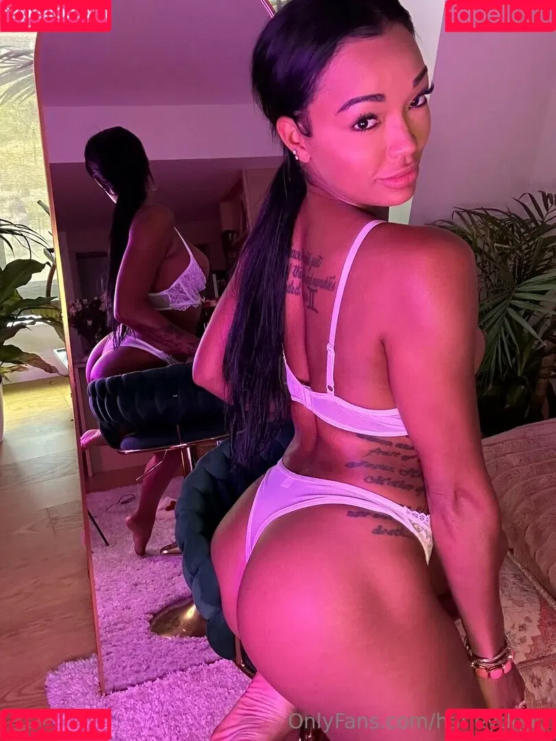 Harley Dean / TooooMuchAtOnce / harleydean / realharleyydean Onlyfans Photo Gallery 