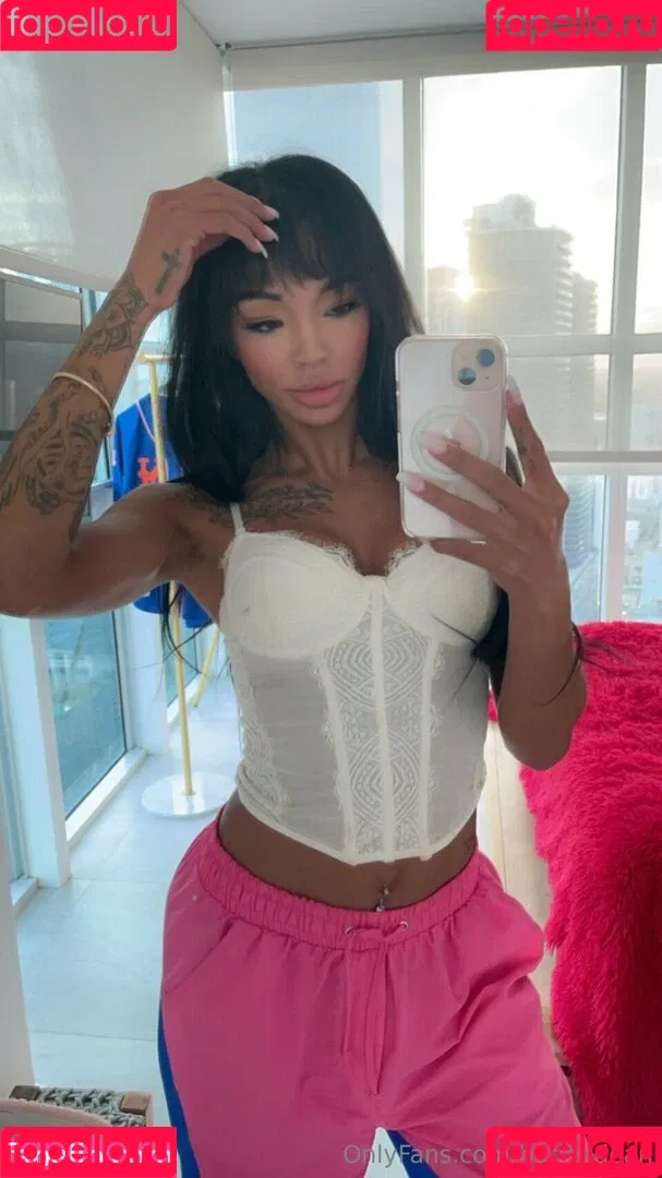Harley Dean / TooooMuchAtOnce / harleydean / realharleyydean Onlyfans Photo Gallery 