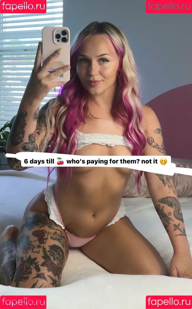 Lyndsi Sark Onlyfans Photo Gallery 