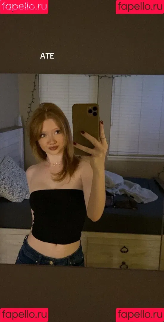 Lifewithmak / Makenna Kelly / lifewithmak2005 Onlyfans Photo Gallery 
