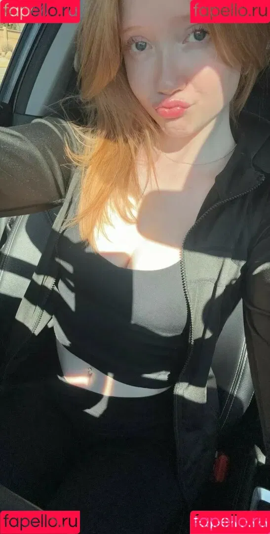 Lifewithmak / Makenna Kelly / lifewithmak2005 Onlyfans Photo Gallery 