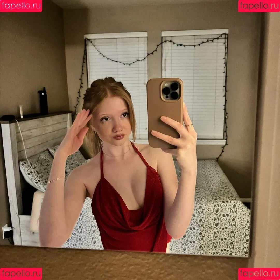 Lifewithmak / Makenna Kelly / lifewithmak2005 Onlyfans Photo Gallery 