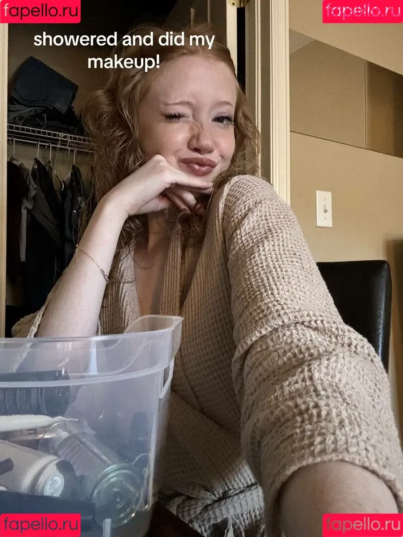 Lifewithmak / Makenna Kelly / lifewithmak2005 Onlyfans Photo Gallery 