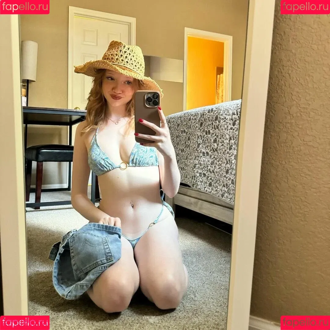 Lifewithmak / Makenna Kelly / lifewithmak2005 Onlyfans Photo Gallery 