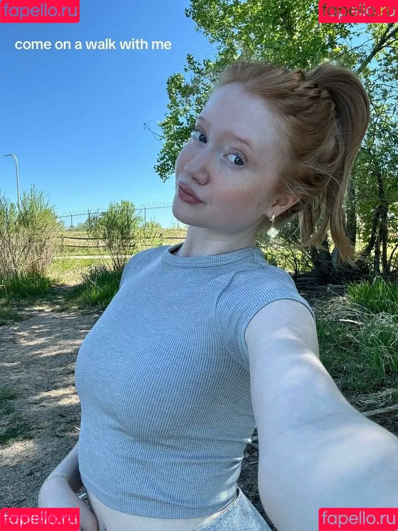 Lifewithmak / Makenna Kelly / lifewithmak2005 Onlyfans Photo Gallery 