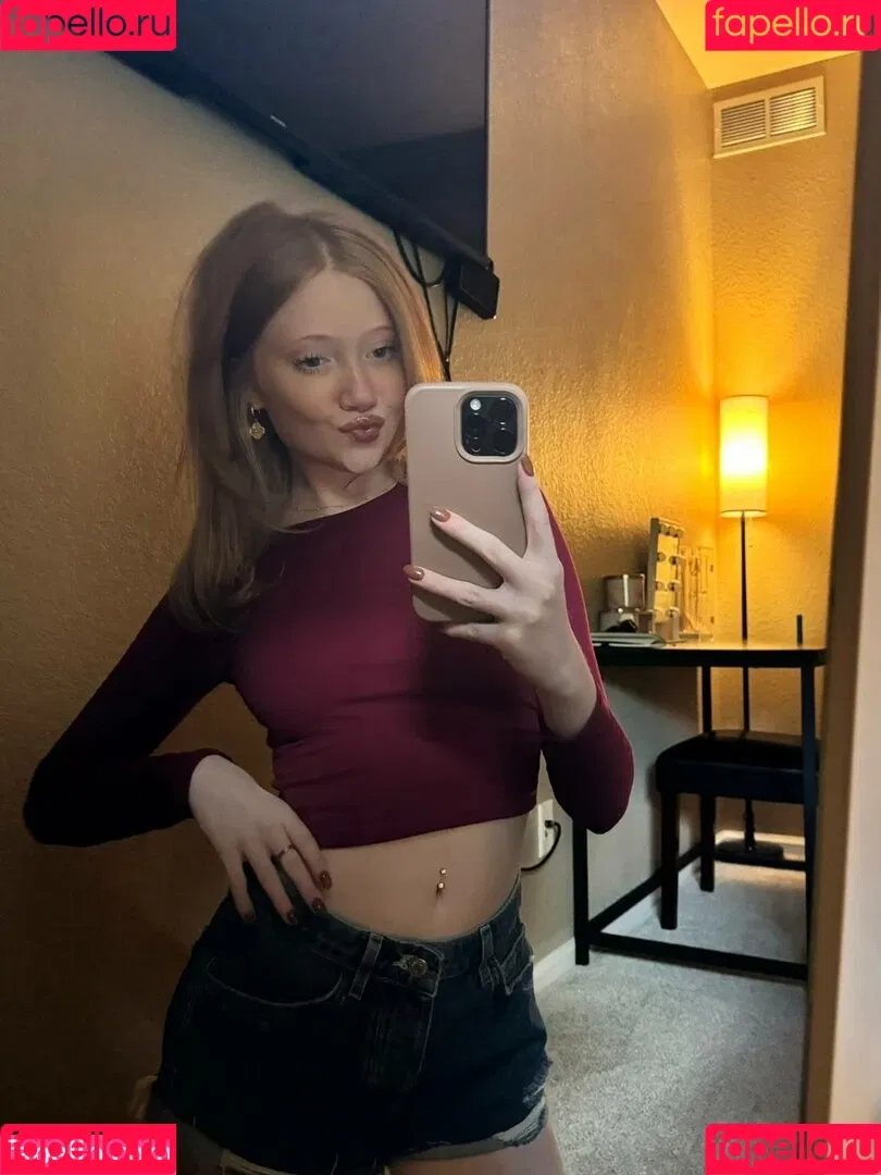Lifewithmak / Makenna Kelly / lifewithmak2005 Onlyfans Photo Gallery 