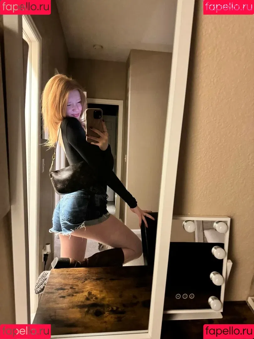Lifewithmak / Makenna Kelly / lifewithmak2005 Onlyfans Photo Gallery 