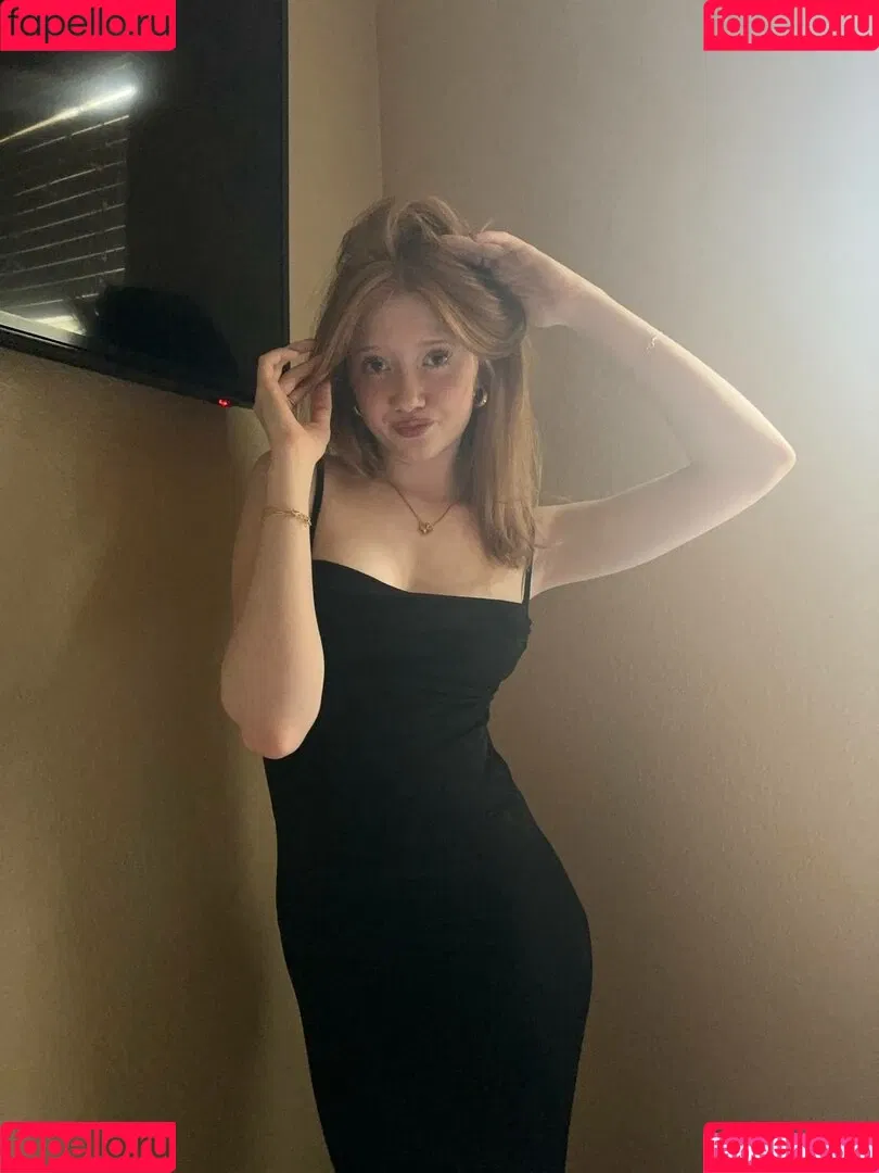 Lifewithmak / Makenna Kelly / lifewithmak2005 Onlyfans Photo Gallery 