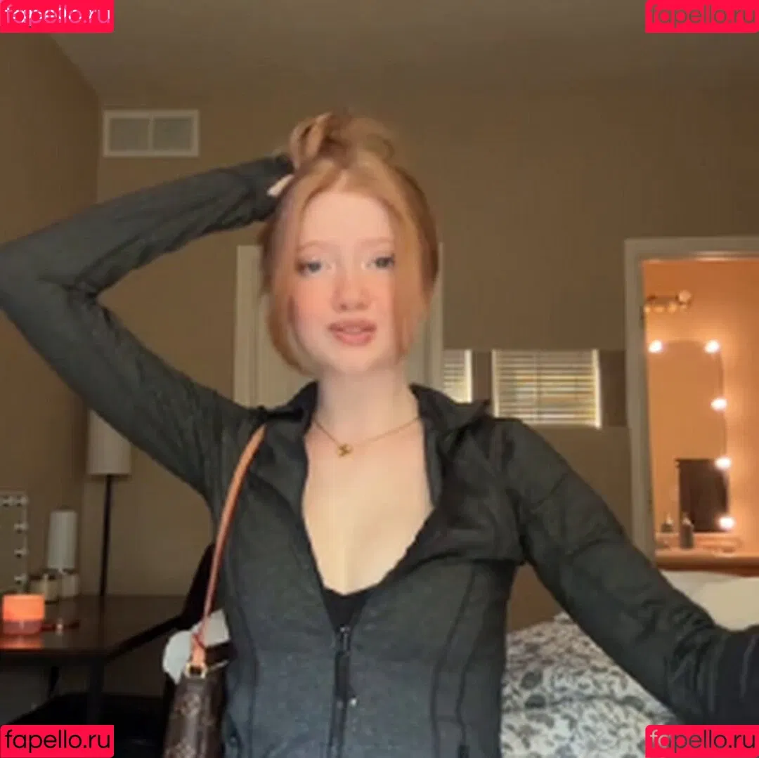 Lifewithmak / Makenna Kelly / lifewithmak2005 Onlyfans Photo Gallery 