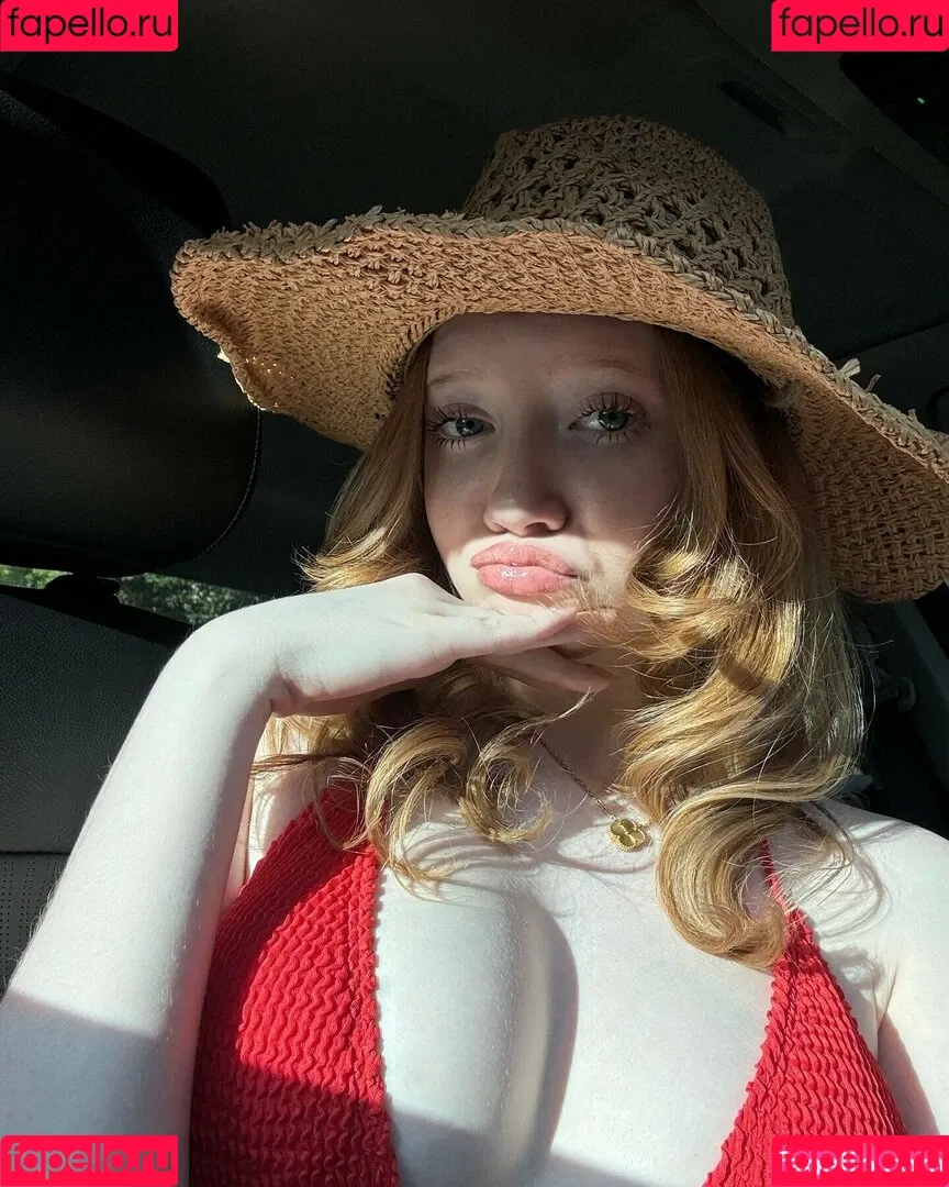 Lifewithmak / Makenna Kelly / lifewithmak2005 Onlyfans Photo Gallery 