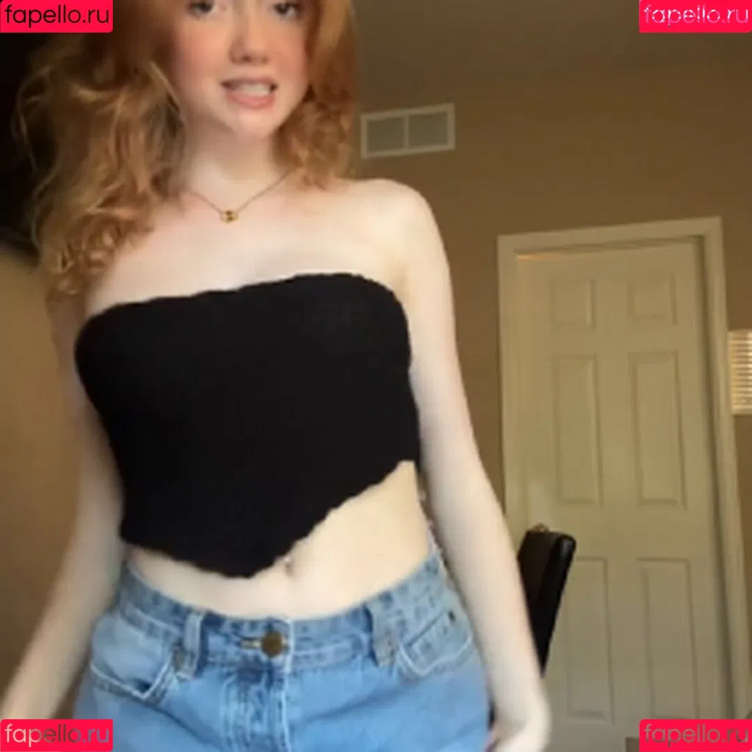 Lifewithmak / Makenna Kelly / lifewithmak2005 Onlyfans Photo Gallery 