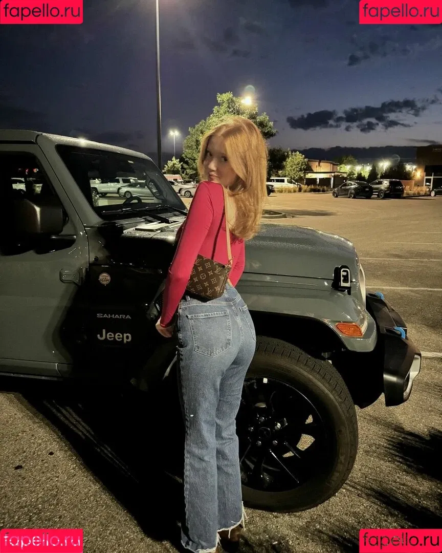 Lifewithmak / Makenna Kelly / lifewithmak2005 Onlyfans Photo Gallery 