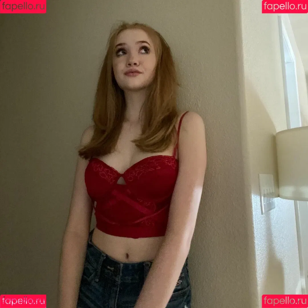 Lifewithmak / Makenna Kelly / lifewithmak2005 Onlyfans Photo Gallery 