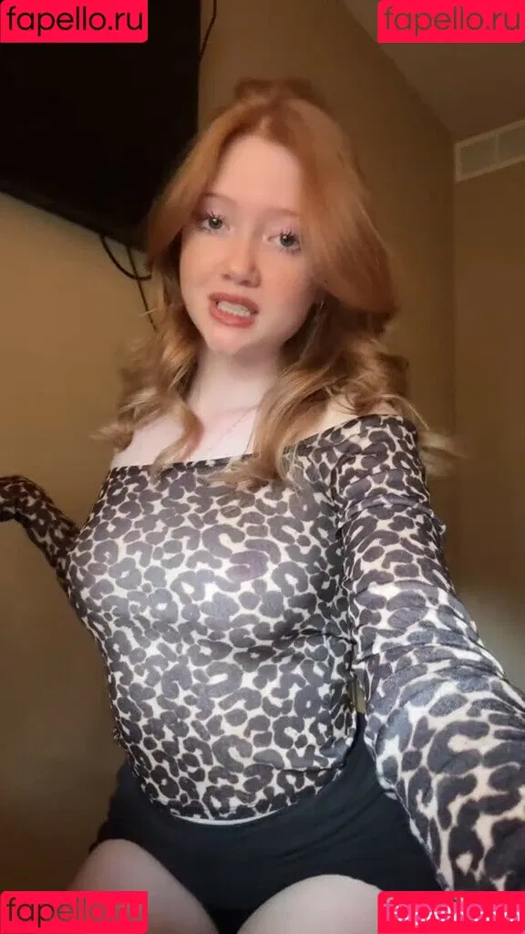 Lifewithmak / Makenna Kelly / lifewithmak2005 Onlyfans Photo Gallery 
