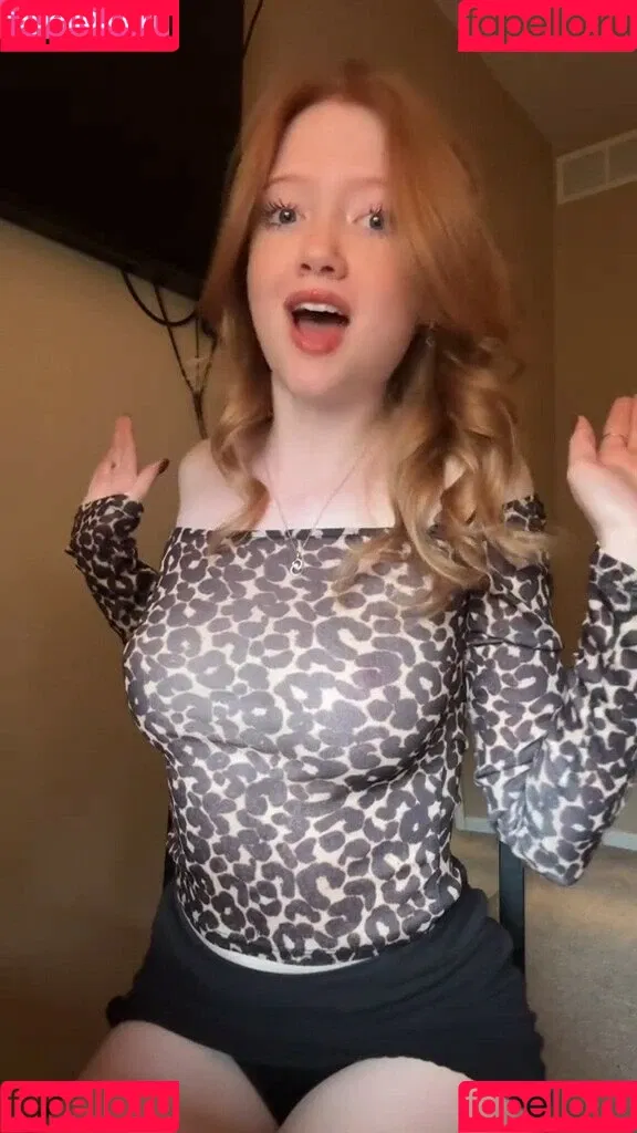 Lifewithmak / Makenna Kelly / lifewithmak2005 Onlyfans Photo Gallery 