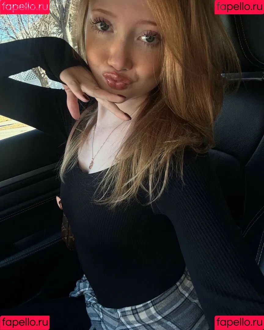 Lifewithmak / Makenna Kelly / lifewithmak2005 Onlyfans Photo Gallery 