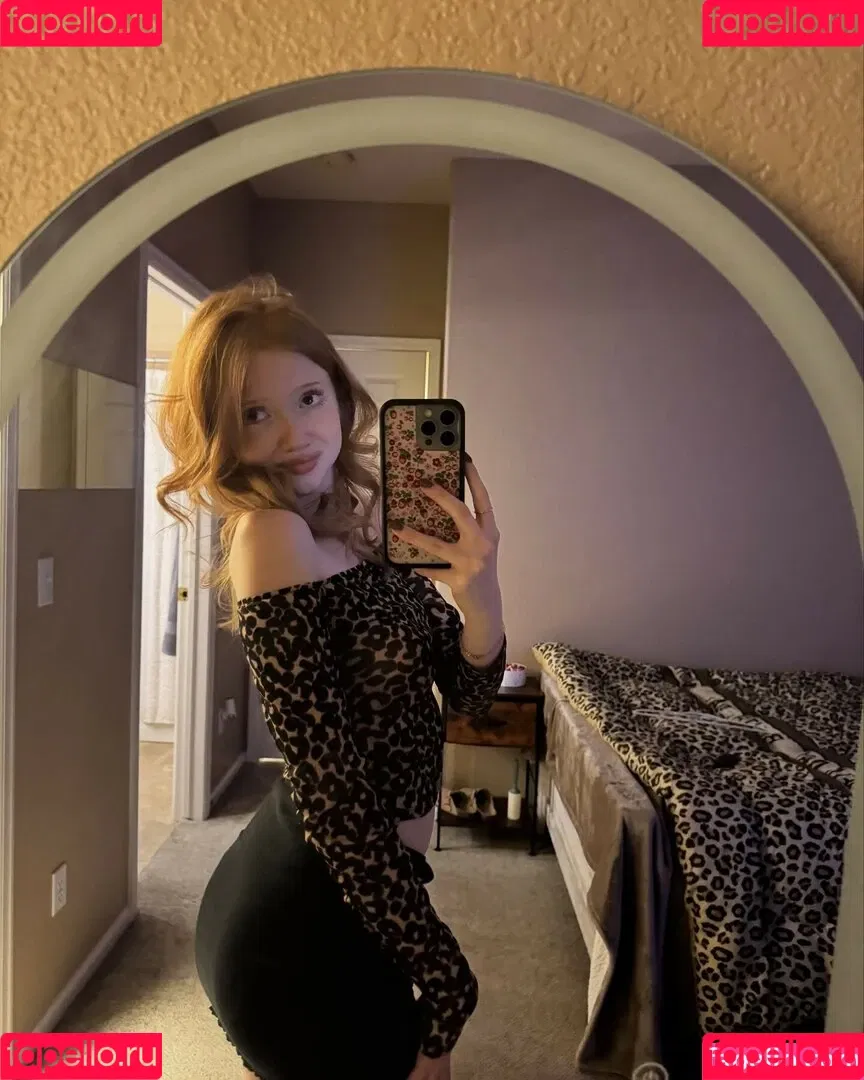Lifewithmak / Makenna Kelly / lifewithmak2005 Onlyfans Photo Gallery 