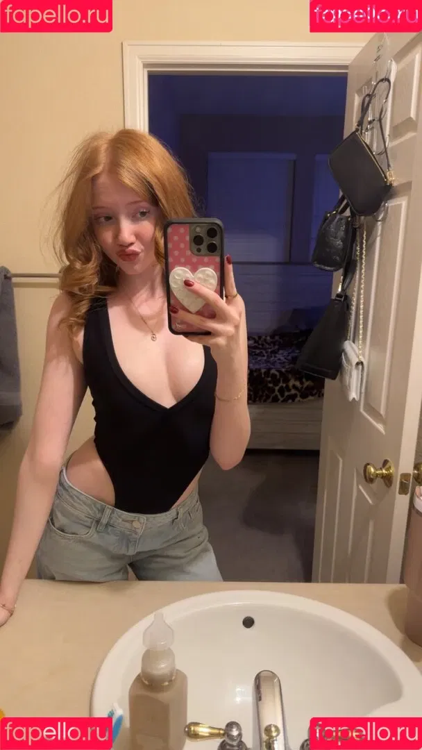 Lifewithmak / Makenna Kelly / lifewithmak2005 Onlyfans Photo Gallery 