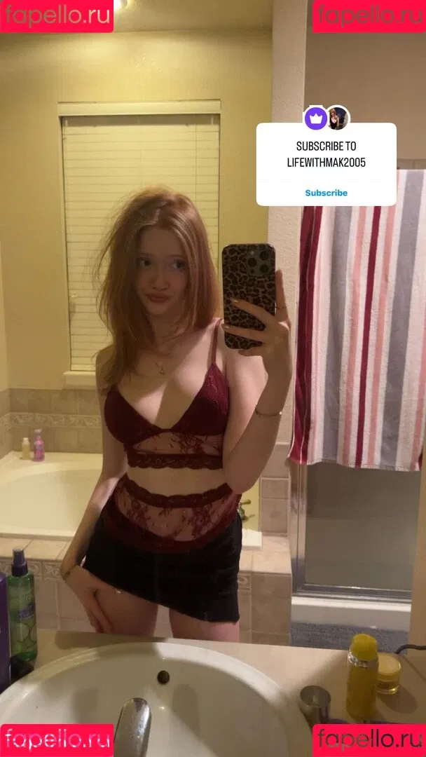 Lifewithmak / Makenna Kelly / lifewithmak2005 Onlyfans Photo Gallery 
