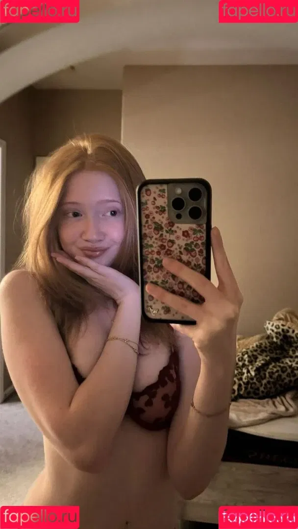 Lifewithmak / Makenna Kelly / lifewithmak2005 Onlyfans Photo Gallery 