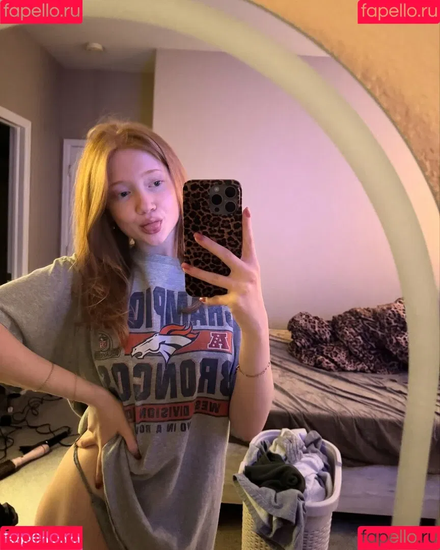 Lifewithmak / Makenna Kelly / lifewithmak2005 Onlyfans Photo Gallery 