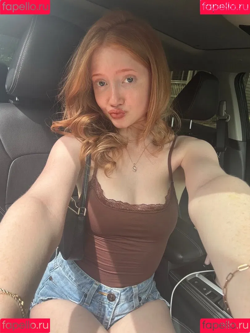 Lifewithmak / Makenna Kelly / lifewithmak2005 Onlyfans Photo Gallery 