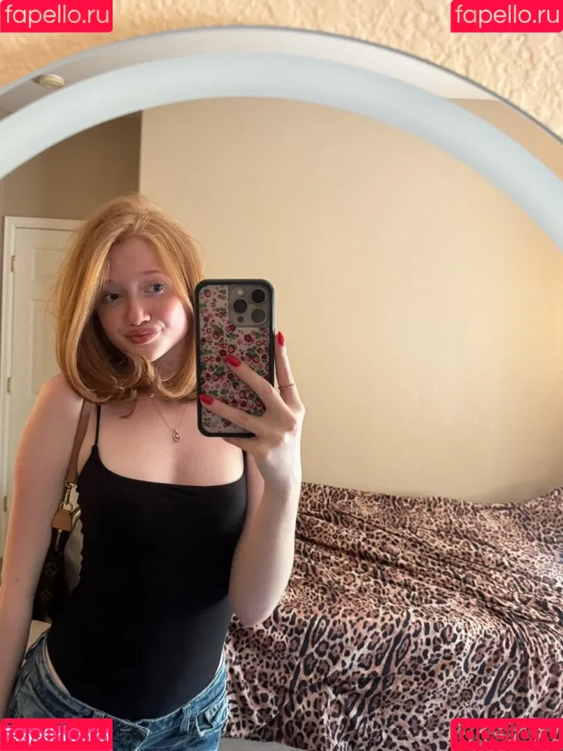 Lifewithmak / Makenna Kelly / lifewithmak2005 Onlyfans Photo Gallery 