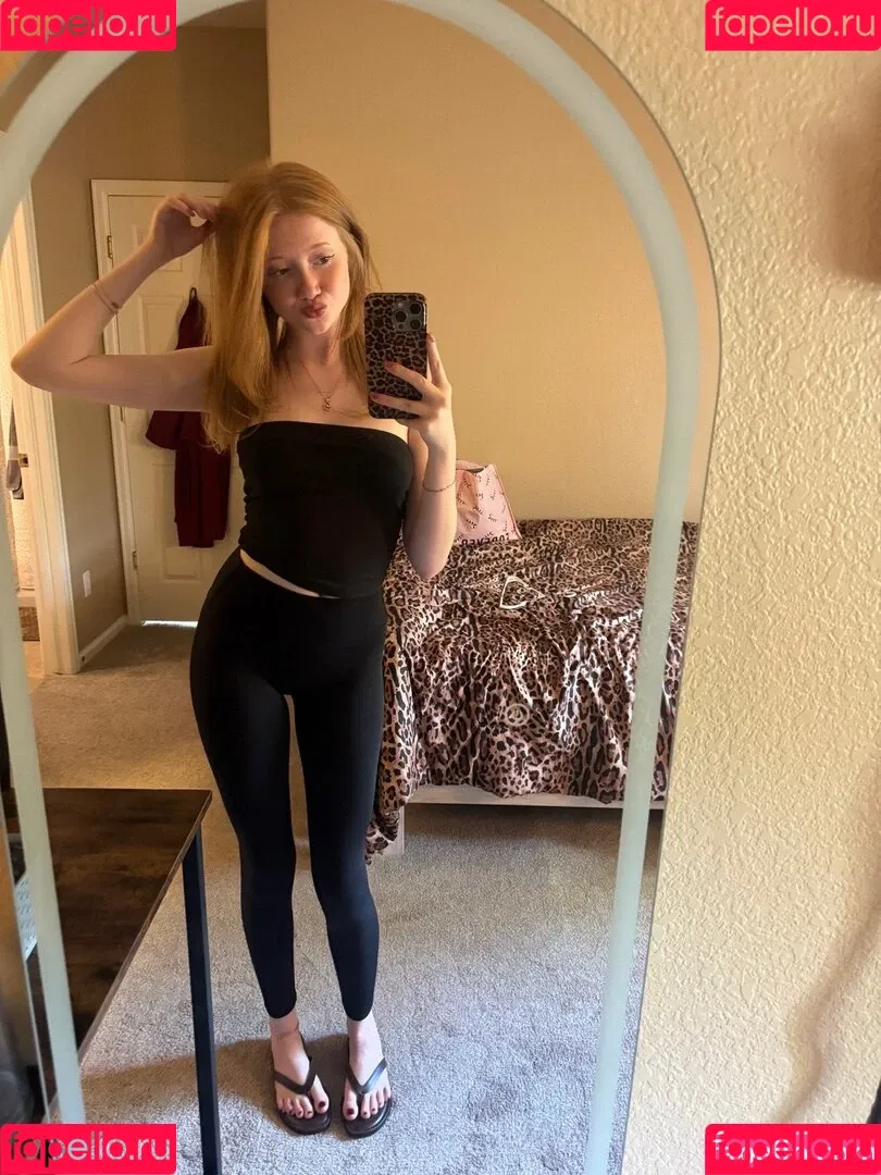 Lifewithmak / Makenna Kelly / lifewithmak2005 Onlyfans Photo Gallery 