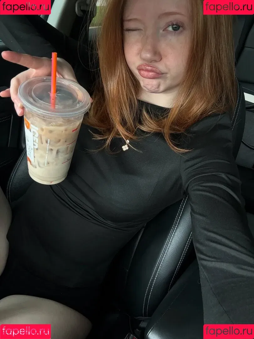 Lifewithmak / Makenna Kelly / lifewithmak2005 Onlyfans Photo Gallery 