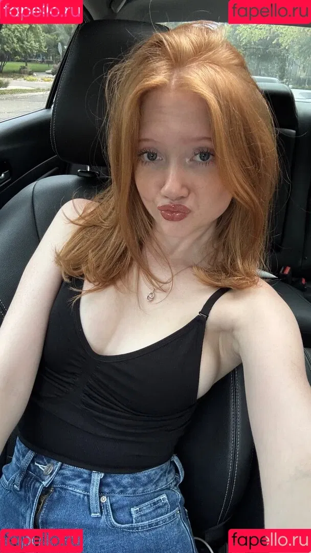Lifewithmak / Makenna Kelly / lifewithmak2005 Onlyfans Photo Gallery 