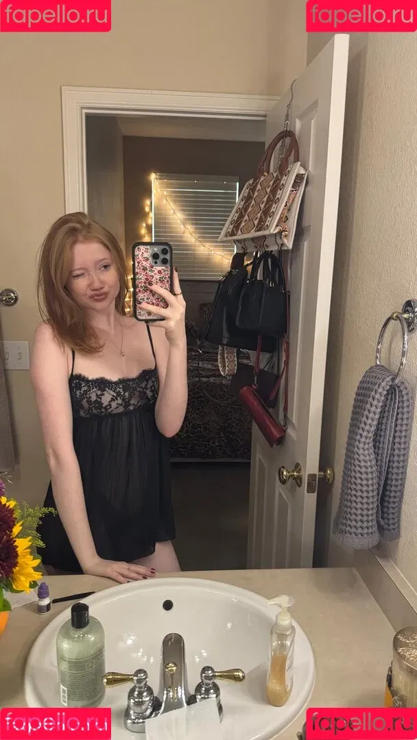 Lifewithmak / Makenna Kelly / lifewithmak2005 Onlyfans Photo Gallery 