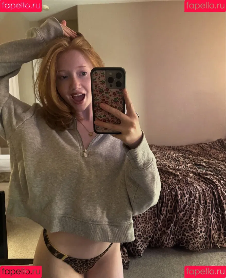 Lifewithmak / Makenna Kelly / lifewithmak2005 Onlyfans Photo Gallery 
