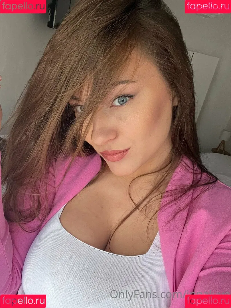 InnaLuve / afinalove_model / inna_love69vip Onlyfans Photo Gallery 
