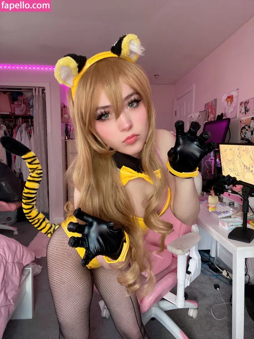 Meikapuff / Meikasama Onlyfans Photo Gallery 