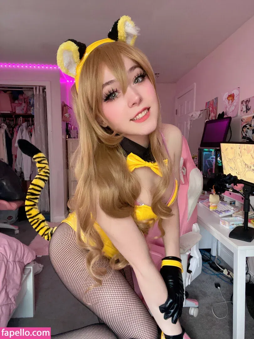 Meikapuff / Meikasama Onlyfans Photo Gallery 