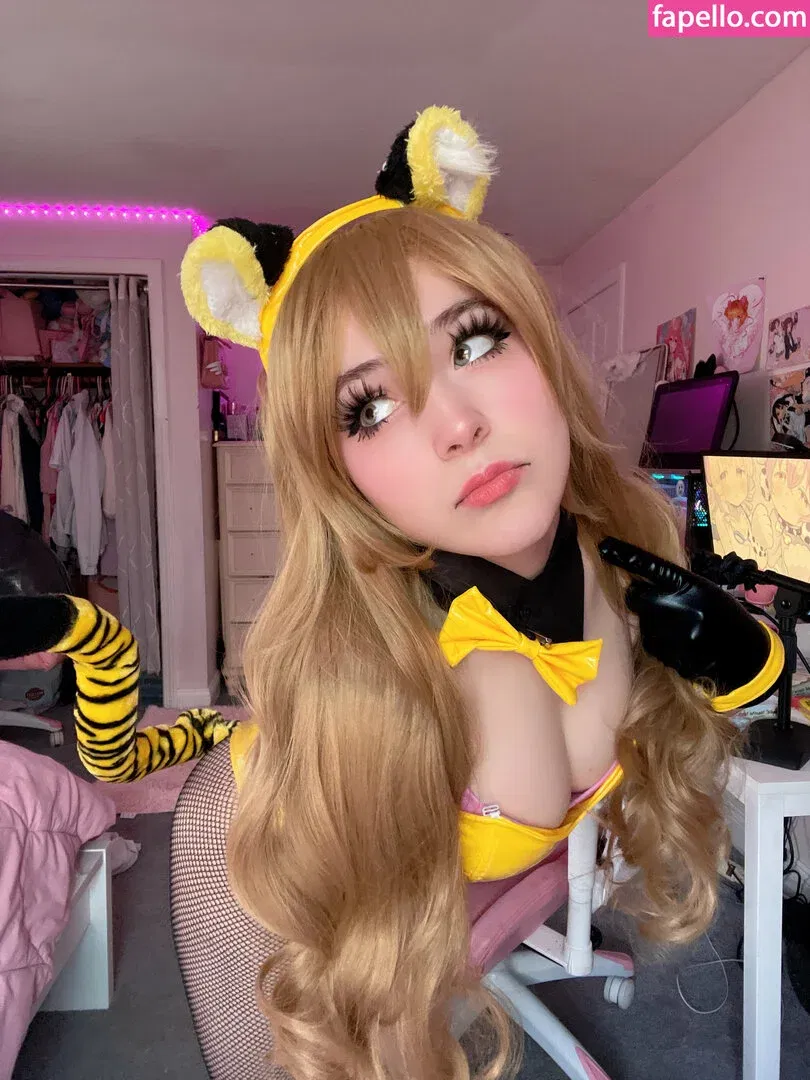 Meikapuff / Meikasama Onlyfans Photo Gallery 