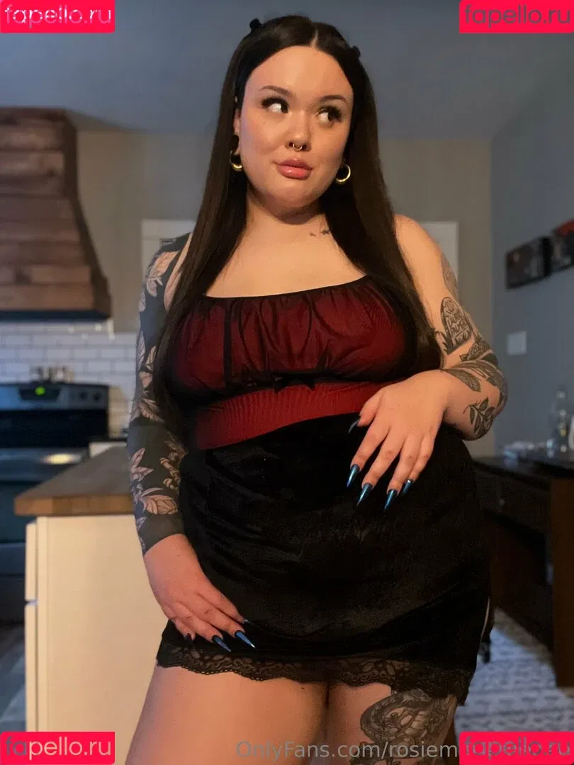 rosiemarie / rosiemariefeedee Onlyfans Photo Gallery 