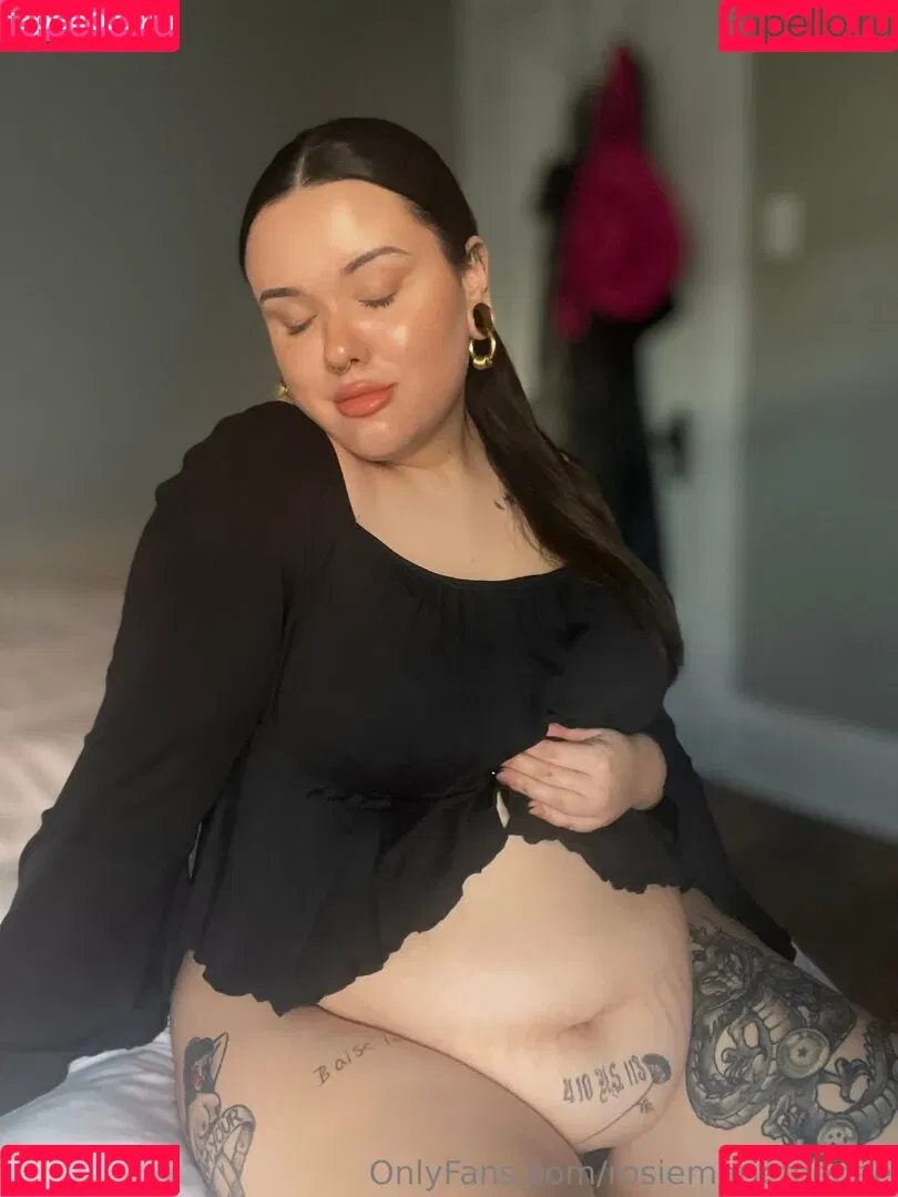rosiemarie / rosiemariefeedee Onlyfans Photo Gallery 