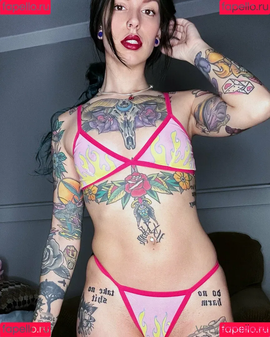 cassh709 / velvetvixencm Onlyfans Photo Gallery 
